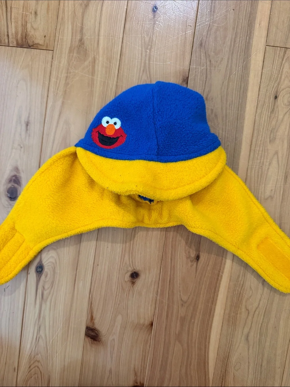 Vintage fleece Sesame Street Elmo Velcro winter hat infant size 1998